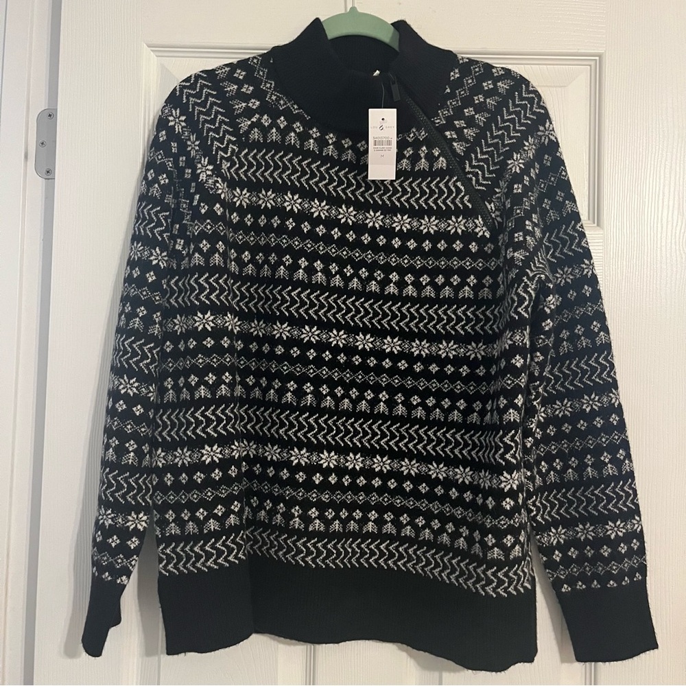 NWT Size M Black & White Snowflake Sweater by Lou & Grey; Zip Neck Detail